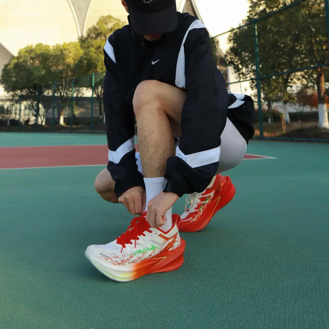 Wear these IRUNSVAN SHADOW WING 3.0 and fall in love with running again