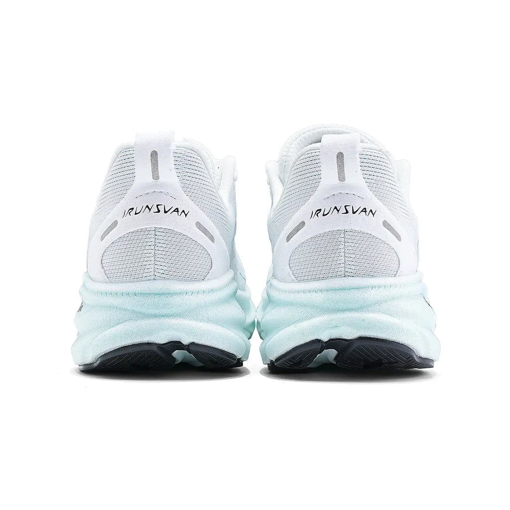 IRUNSVAN SPONGE 1.0 road running shoe for team group training